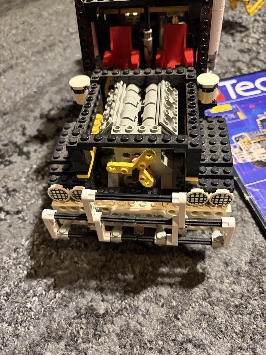 Lego Kit di costruzioni: Lego Technic 8868 - Air Tech Claw Rig de 1992 – Usato da Essertines-Sur-Rolle venduto da jev_xw2g 2
