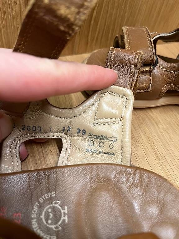 Schuhe für Jungen: Ledersandale - Gr. 23 – Gebraucht aus Sevelen von JohneL 2