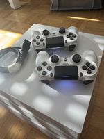 Sony PlayStation 4 Pro 1TB + 2 Controllern