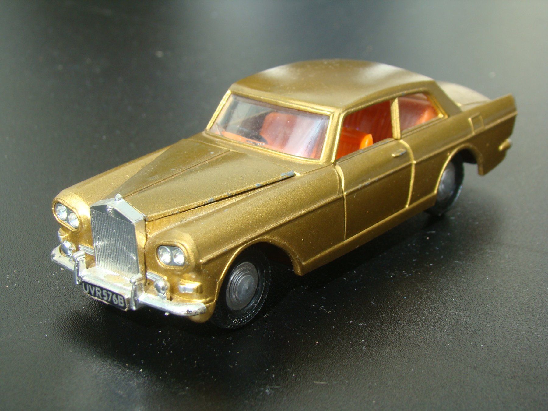 Dinky Toys Modellini d'auto: Dinky Rolls Royce Silver Cloud III gold Nr 127 selten – Usato da Walzenhausen venduto da Vanquish711 9