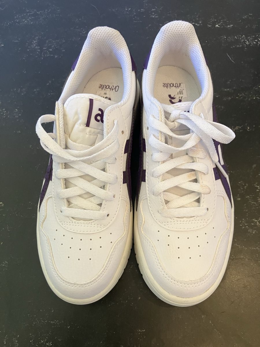 Asics Chaussures femmes: Tolle Sneakers von Asics – Neuf (Voir description) à Bern par JenniferNice 1