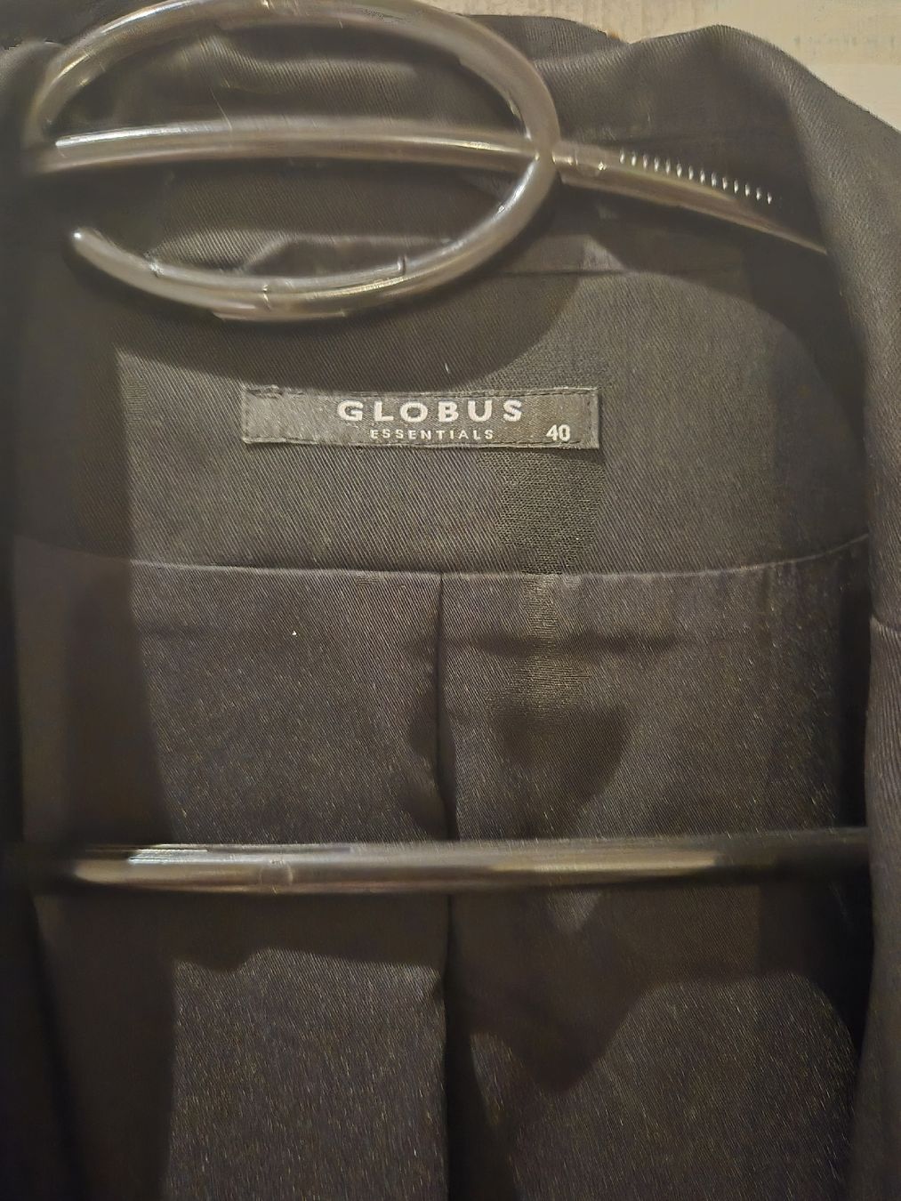 Globus Jacken: Schwarzer Globus Essentials Blazer, Grösse 40 – Gebraucht aus Reinach BL von NeuEntdeckt 1