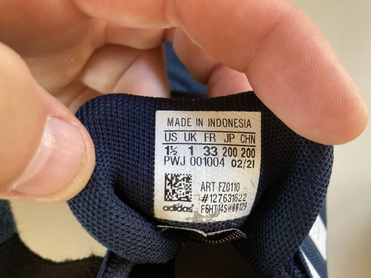 Adidas Scarpe per ragazzi: Kinder Hallenschuhen Gr33 – Nuovo (secondo la descrizione) da Männedorf venduto da nprace 3