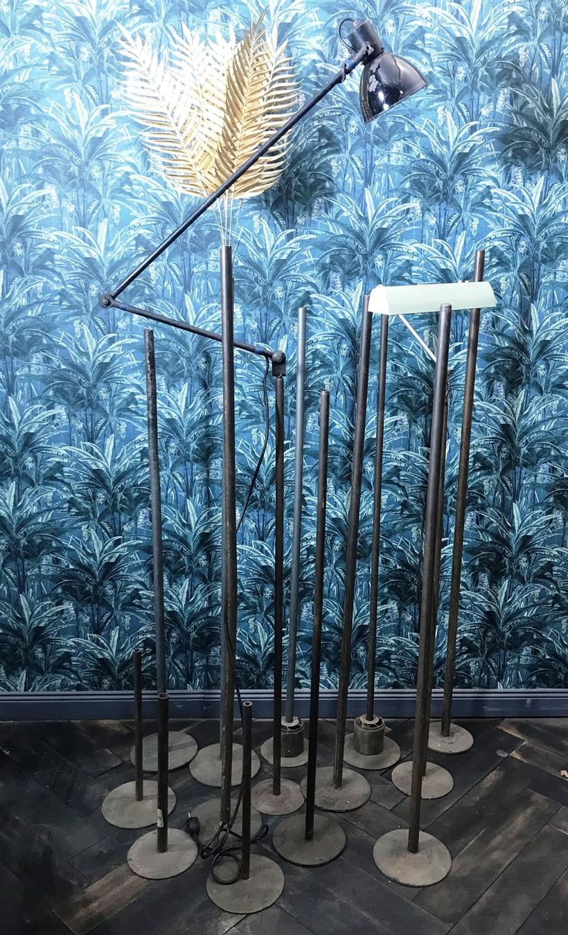 Sonstige Dekorationen & Accessoires: Lampensockel Upcycling Ständer Halter – Gebraucht aus Laufenburg von industrial-silence