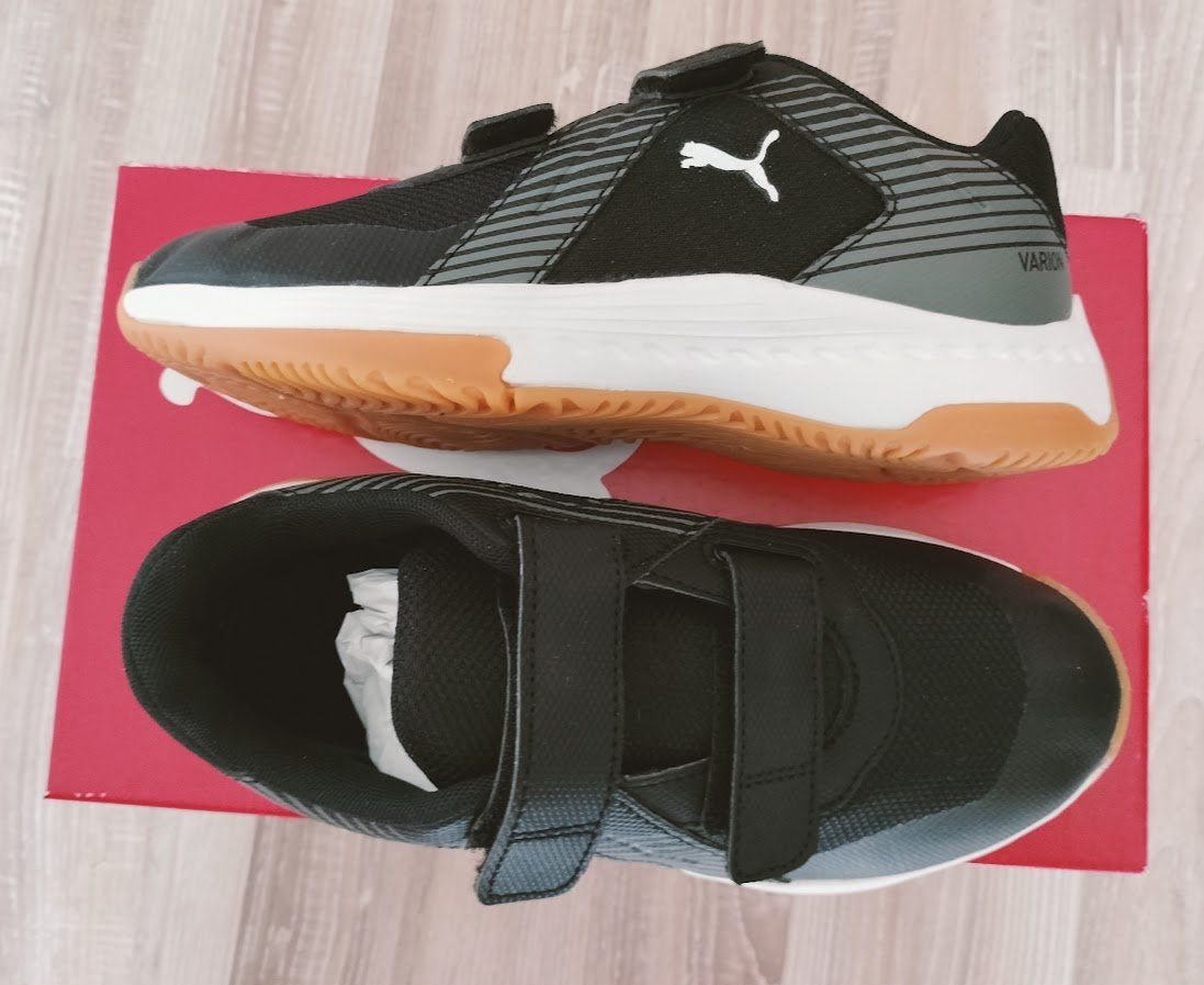 Puma Scarpe da uomo: Puma Hallenschuhe mit Klett Grösse 30 – Nuovo e nell'imballaggio originale da Oftringen venduto da Sportivo.ch 1