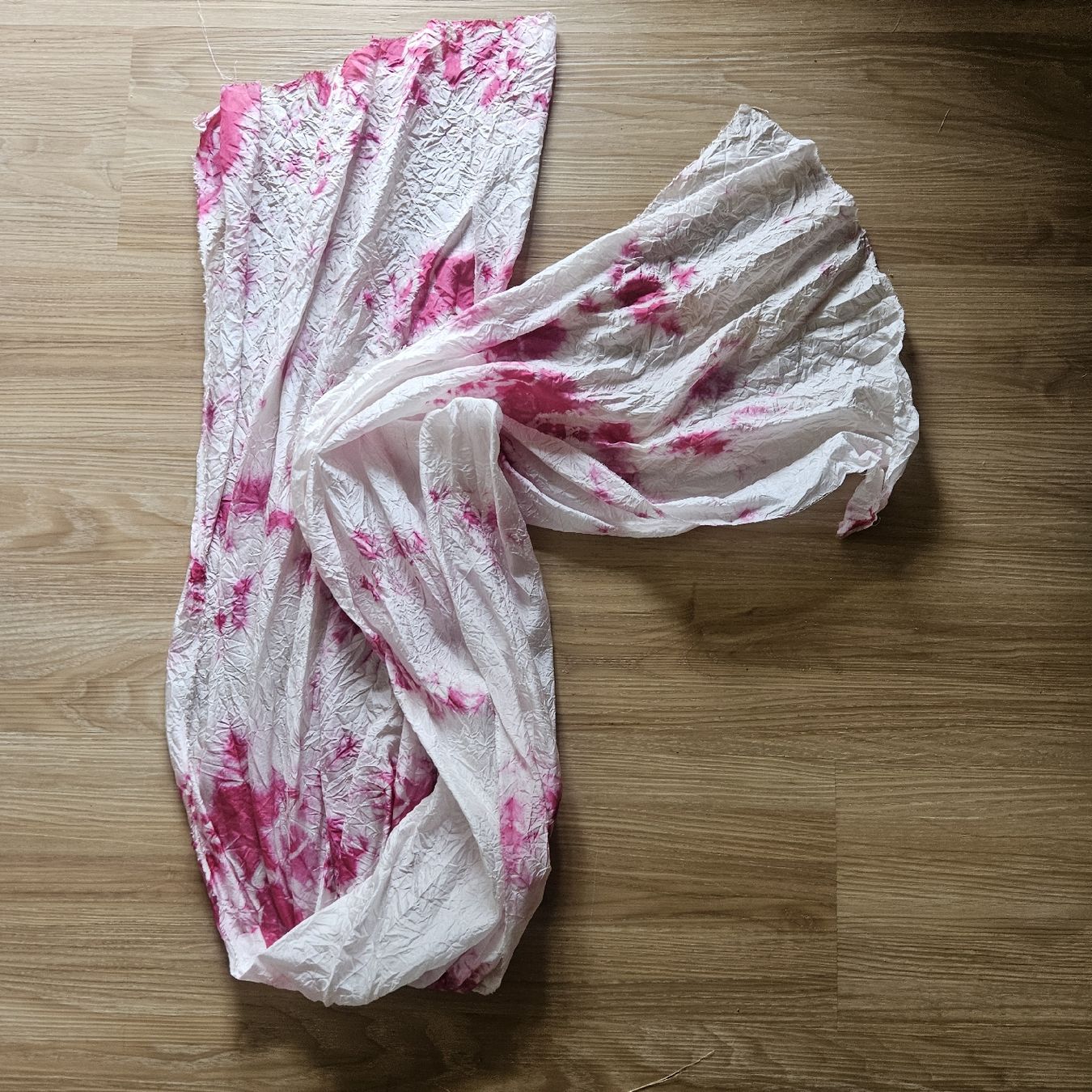 Foulard & Sciarpe: Wunderschöner Rosa Batik Seidentuch Seidenschal NEU – Nuovo (secondo la descrizione) da Eglisau venduto da kaya024 4