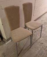 2 Stühle mit Stoffbezug