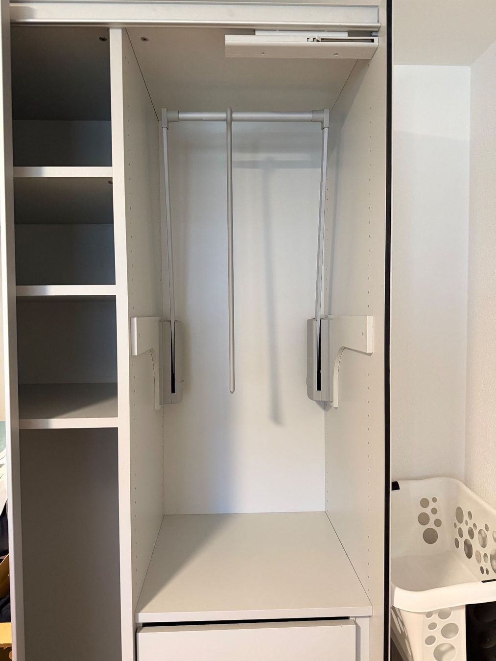 Armoires: Kleiderschrank – D'occasion à Seuzach par Pascal44060 3
