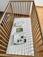 Kinderbett mit Matratze und Bettwäsche-Set, Top Zustand!