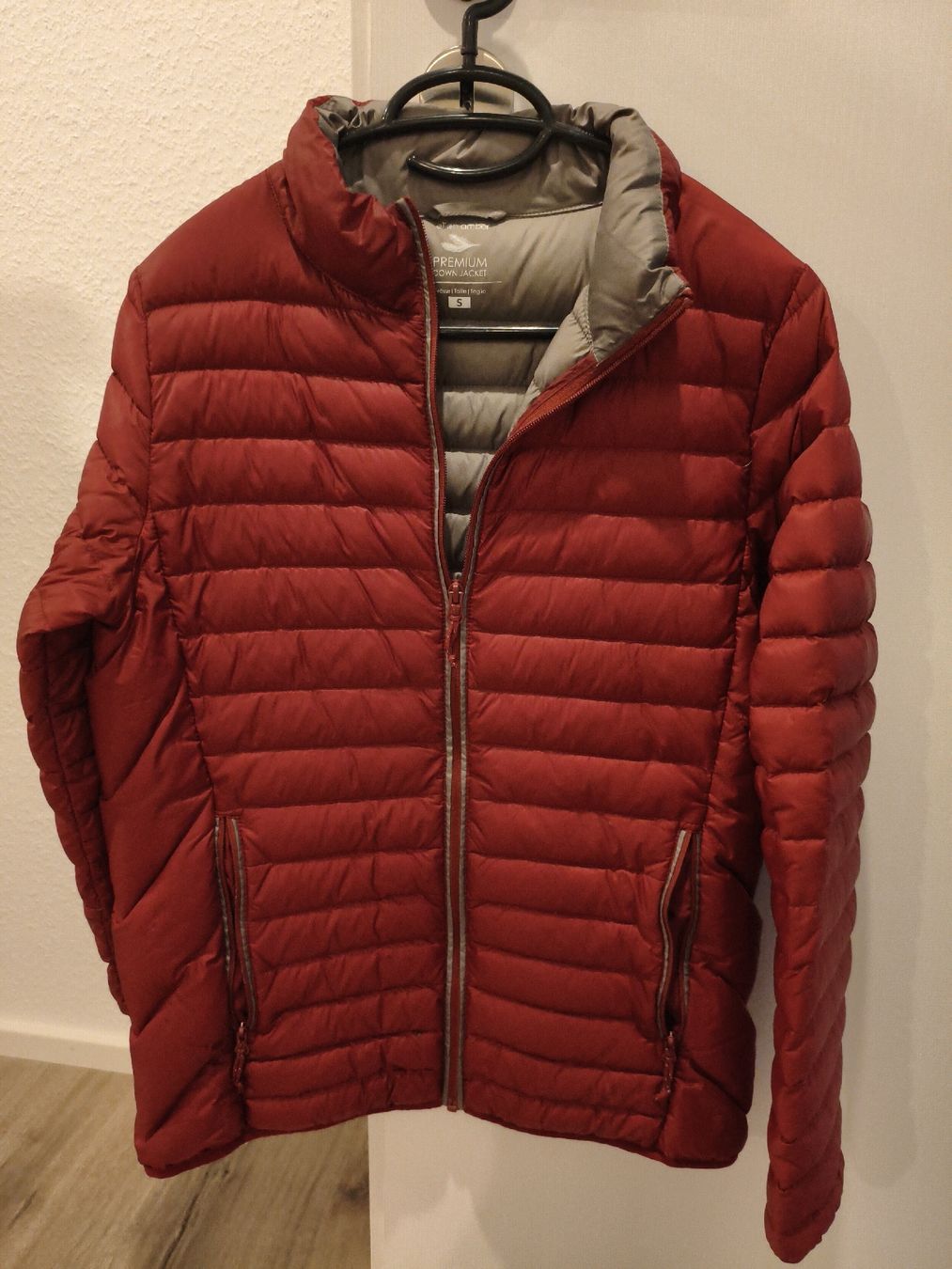 Ellen Amber Vestes: giacca piumino – Neuf (Voir description) à Bioggio par OresteIronix
