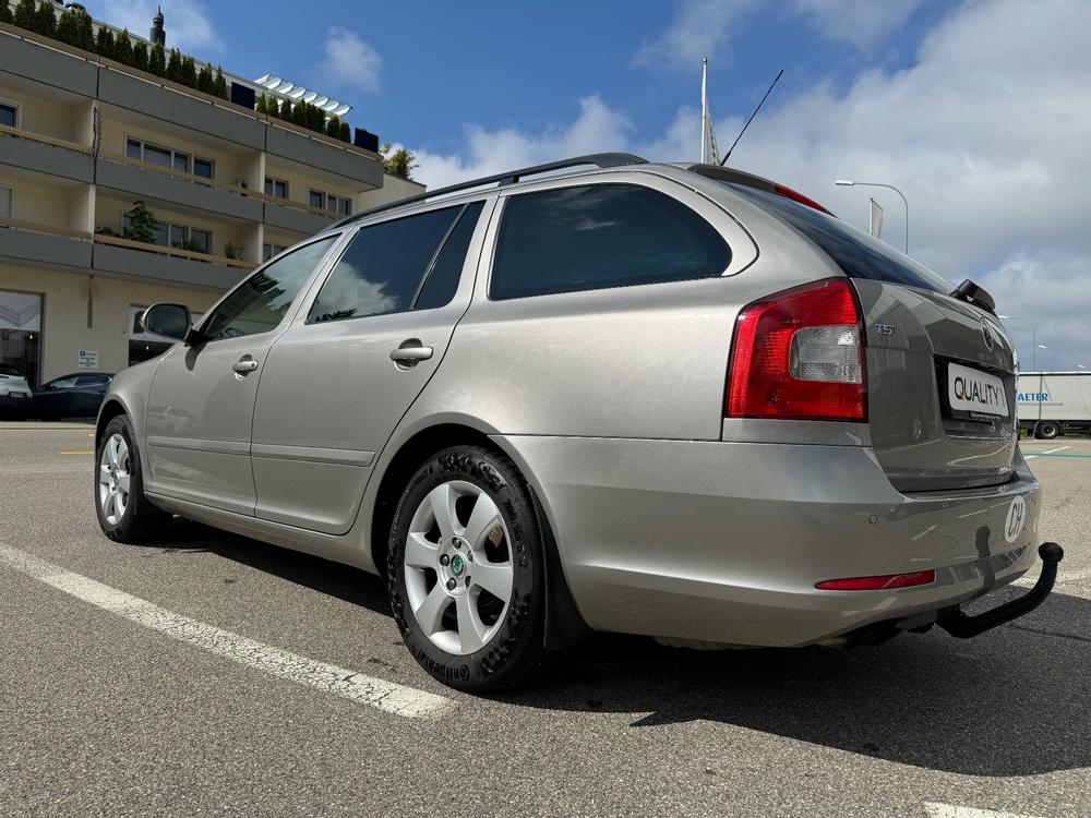 SKODA Octavia 1.8 / AUTOMAT / 1-Hand / MFK NEU Service NEU /