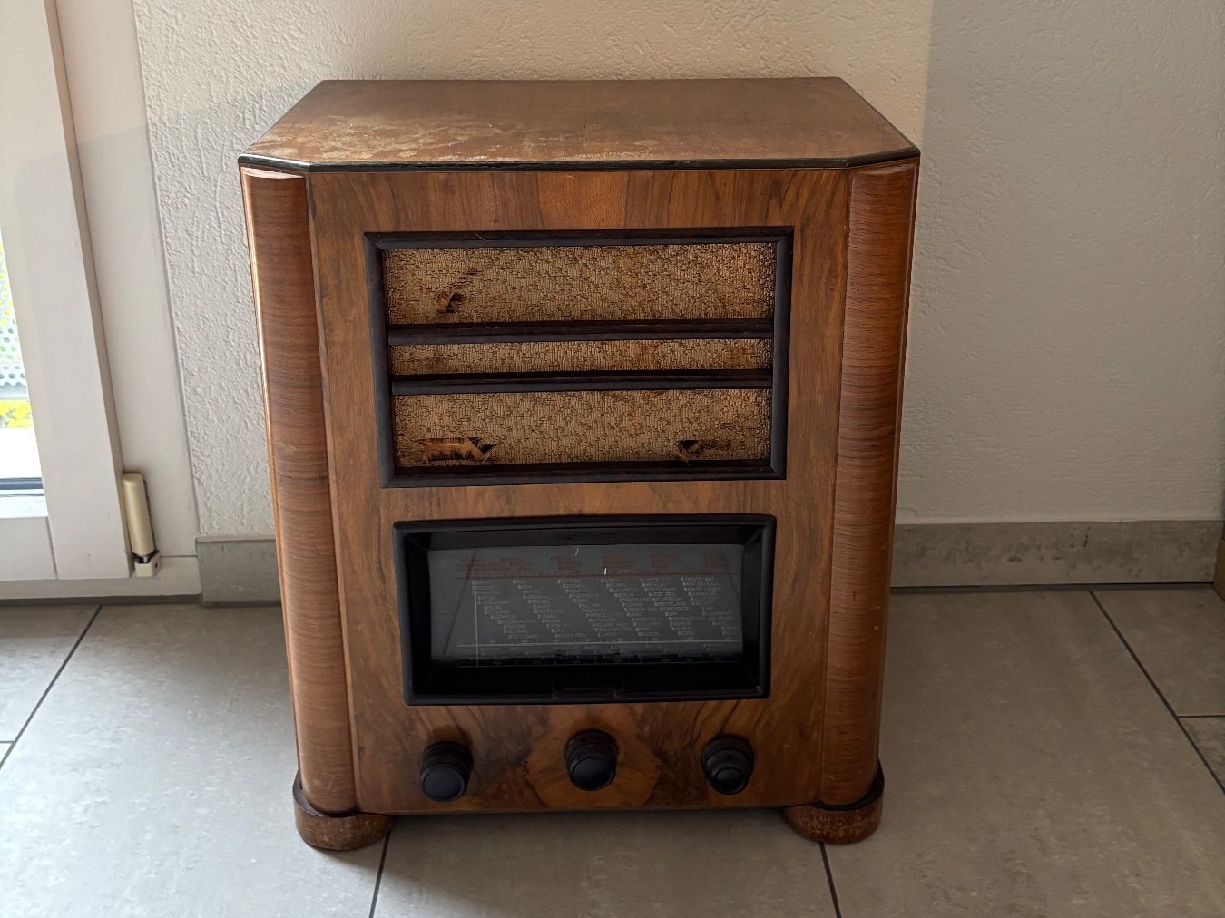 Alle Dekorationen: Altes Radio – Gebraucht aus Rudolfstetten von han_gjw2