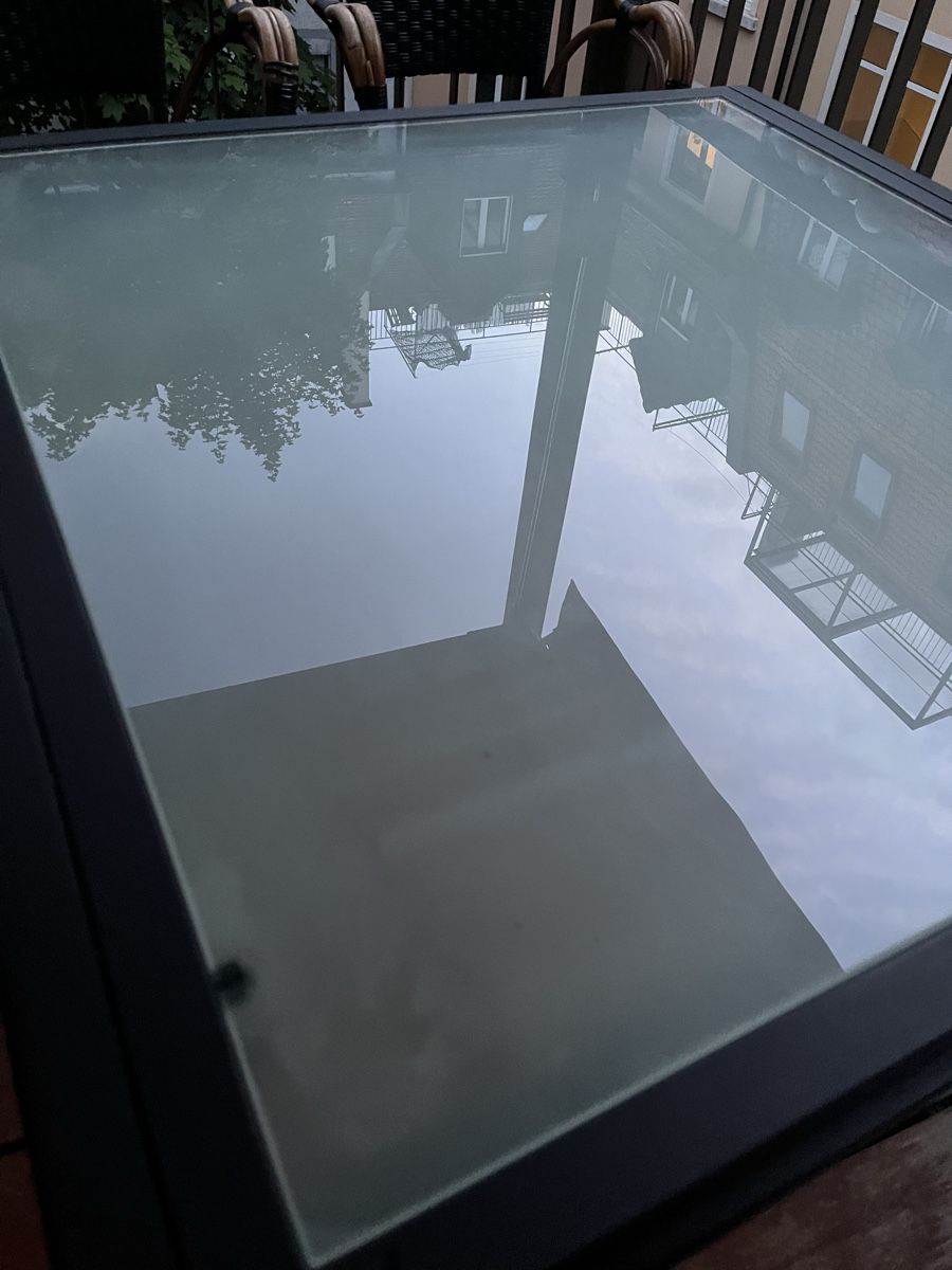 Tavoli: Extendable Outdoor Glass Table – Usato da Zürich venduto da mar_5pjr 2