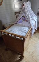 Kinderbett auf Rollen, Stubenwagen