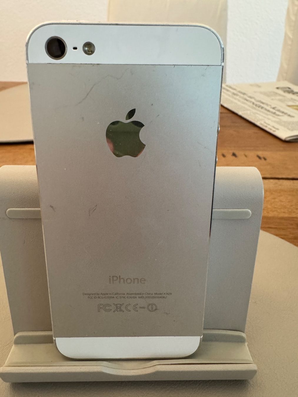 Apple Telefoni cellulari / Smartphones: iPhone 5 90% Akku Kapazität – Usato da Adliswil venduto da Busys 3