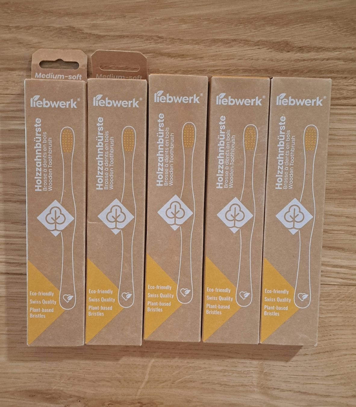 Zahnpflege: 5 neue & ungeöffnete liebwerk Holzzahnbürsten medium-soft – Neu und originalverpackt aus Richterswil von Viorella