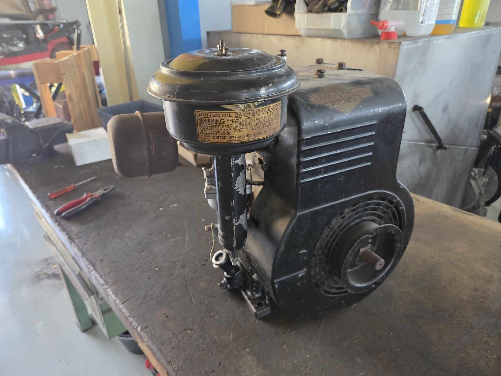 Moteurs: Briggs & Stratton 14FB – D'occasion à Böbikon par Domplex