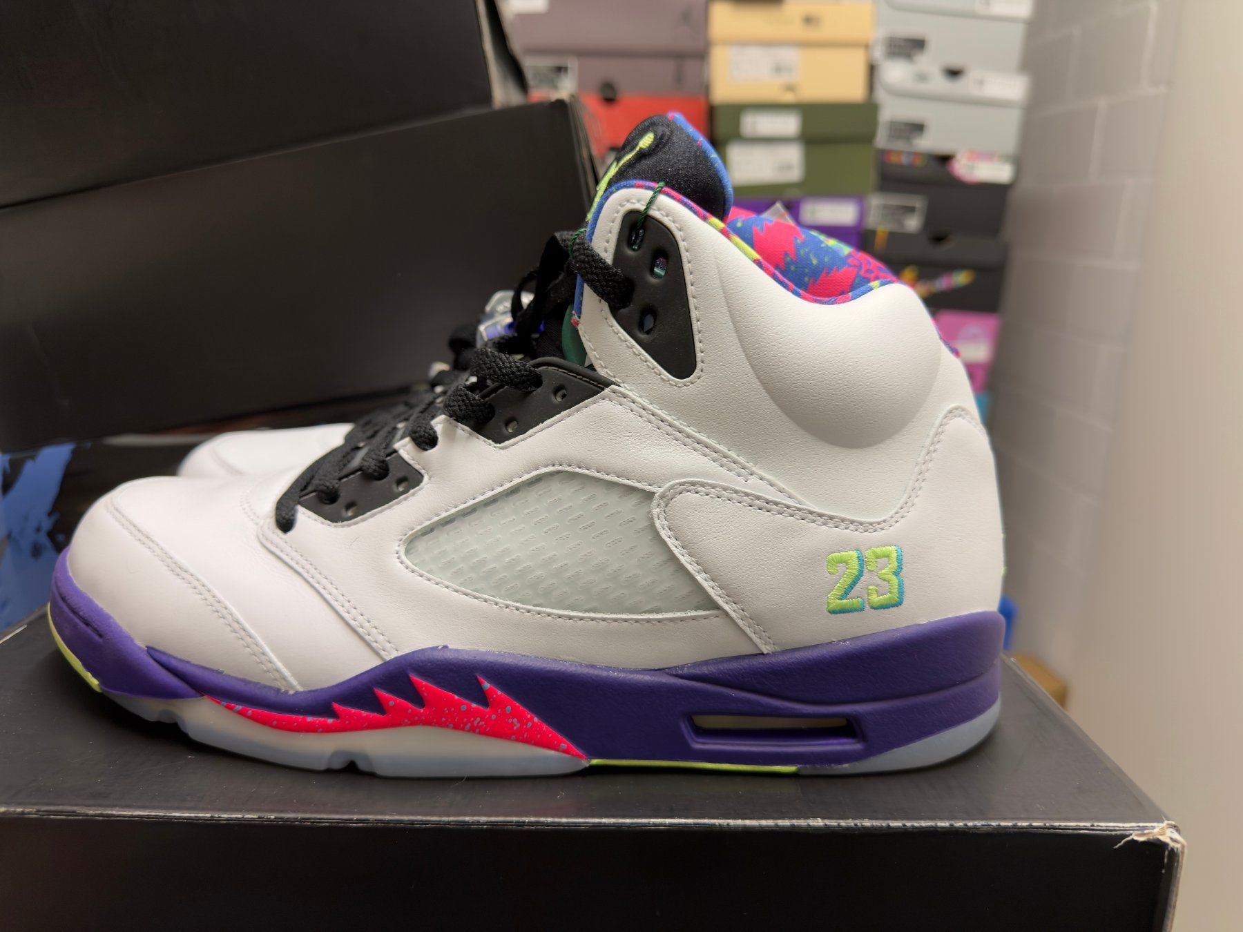 Jordan Scarpe da uomo: Jordan 5 Retro Alternate Bel-Air - 45.5 – Nuovo e nell'imballaggio originale da Niederweningen venduto da MrOmbre