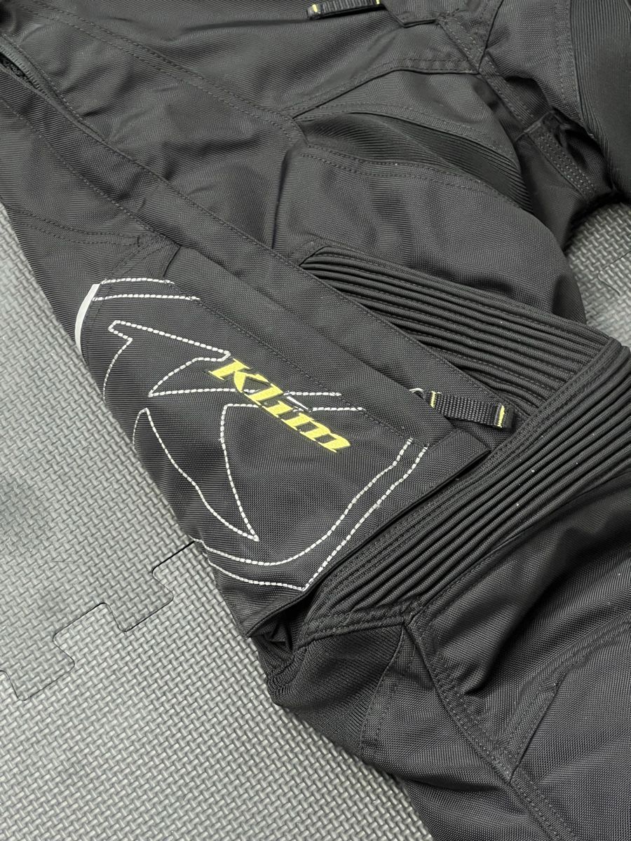 Klim Pantalons: KLIM DAKAR black 30tall – D'occasion à Fribourg par 7vo_pd22 1