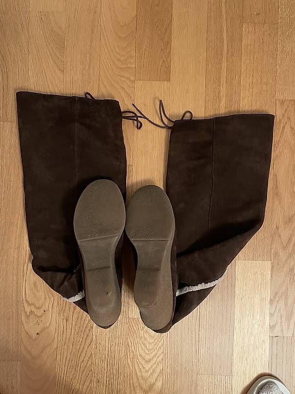 Scarpe da donna: Dunkelbraune Overknees in Grösse 39 – Usato da Zürich venduto da michaela_2024 3