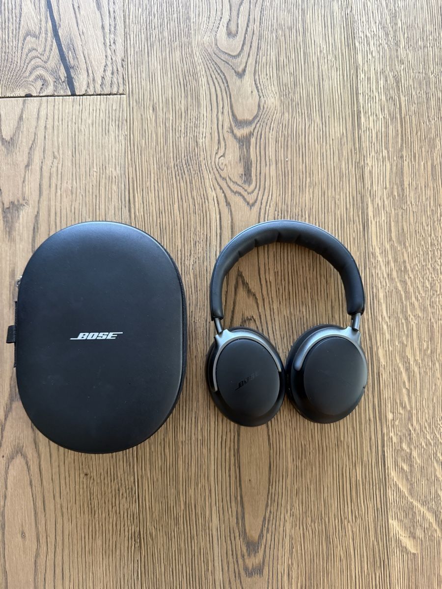 Bose Cuffie: Bose Headphones QuietComfort Ultra – Usato da Oberägeri venduto da FAD91