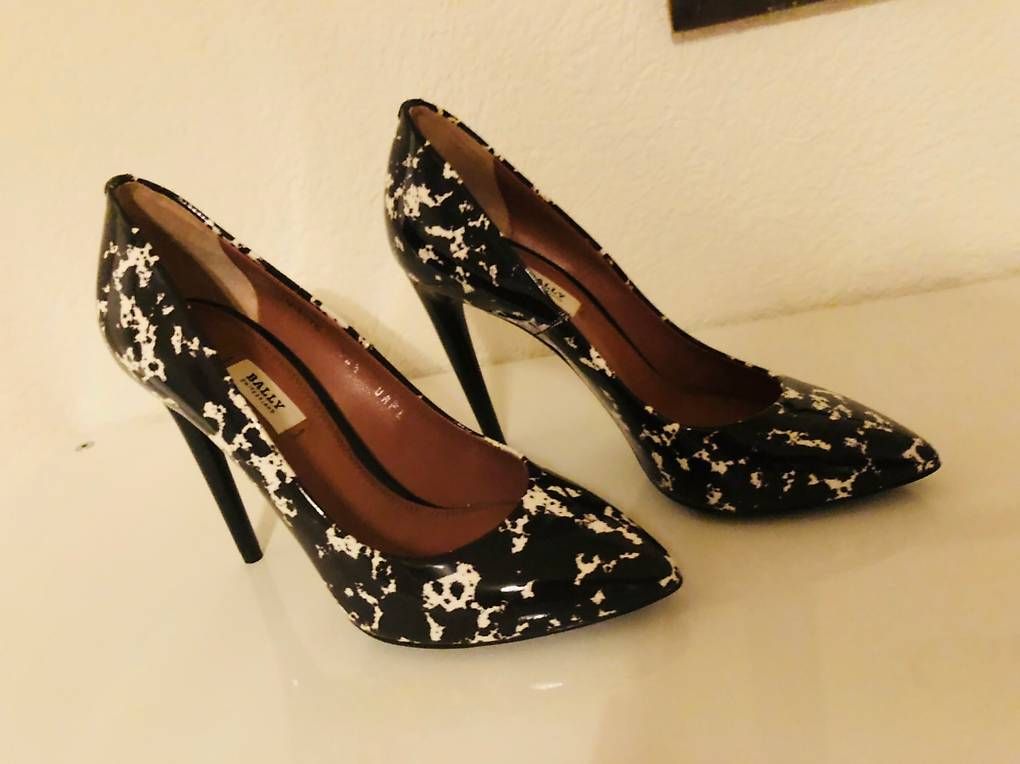 Bally Scarpe da donna: Neu Bally Shuhe Gr.38 – Nuovo (secondo la descrizione) da Zürich venduto da Vikkinikki