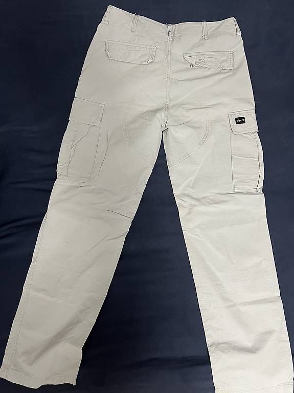 Pantalons: Supercrew Cargohose hellgrau – D'occasion à Effretikon par kia_c6fv 1