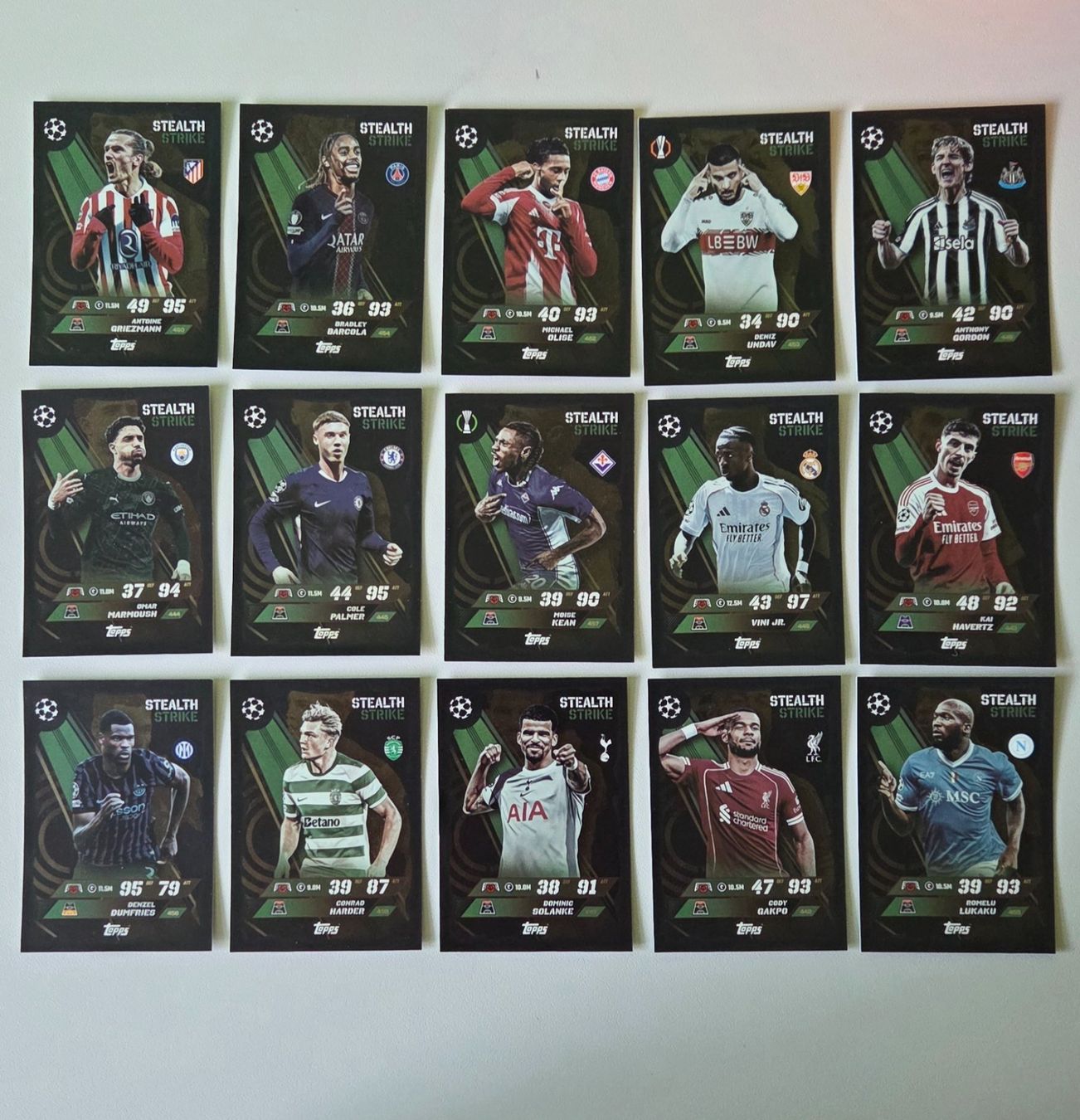 Topps Cartes à collectionner: Match Attax Topps Stealth strike 15 Karten – Neuf (Voir description) à Liestal par Raquel77