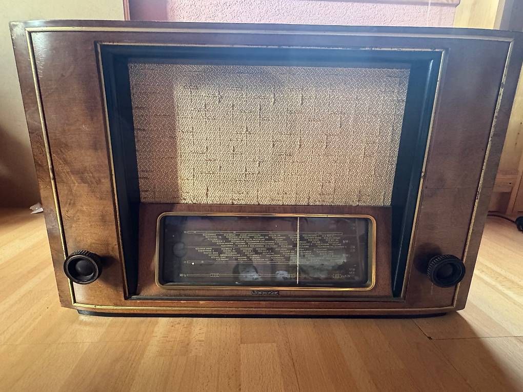 Radio: Radio ancienne Marque Lorenz  – Usato da Sorens venduto da car_j95c 1