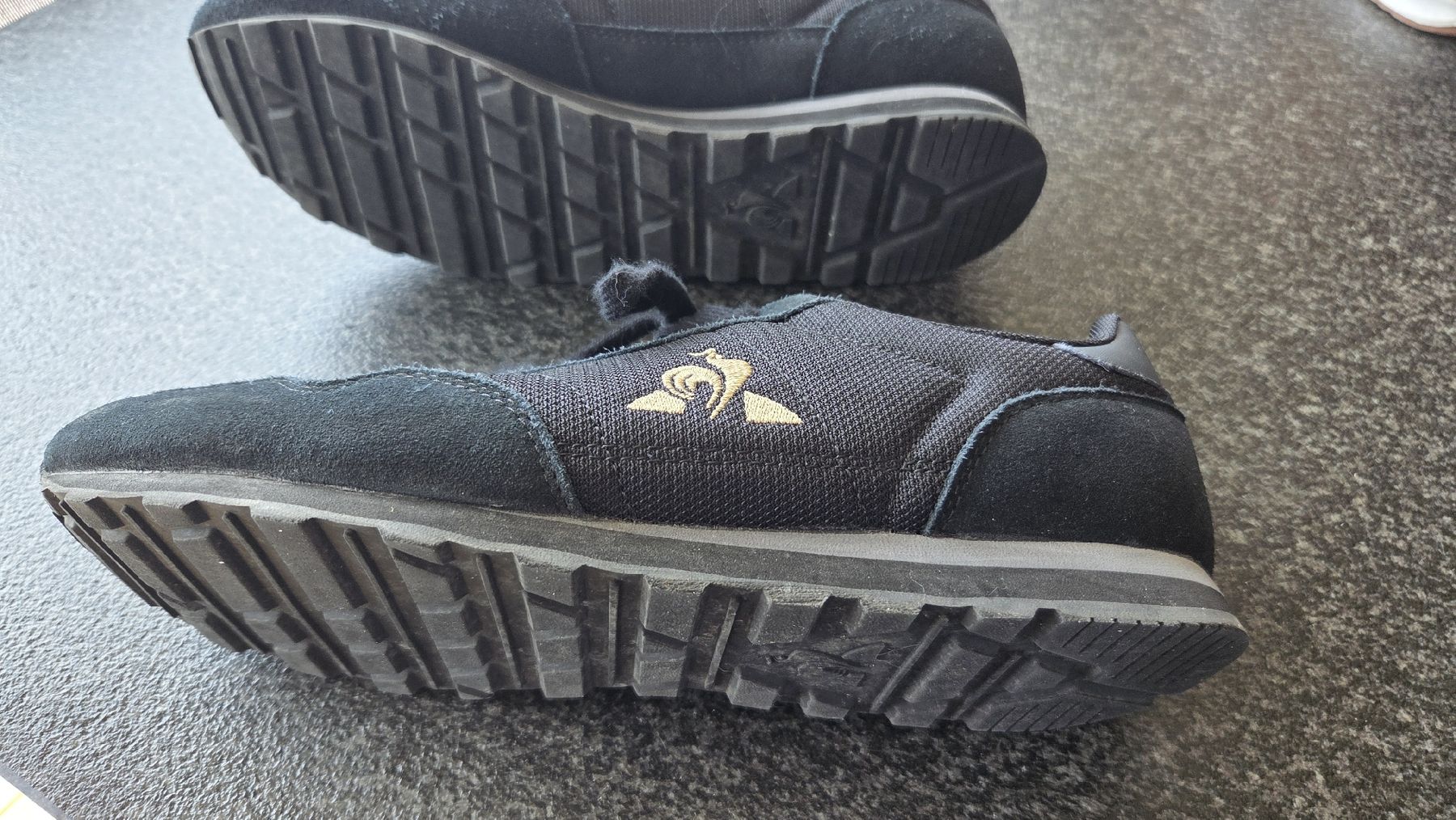 Le Coq Sportif Chaussures hommes: Coq sportif baskets de ville  – D'occasion à Le Pâquier-Montbarry par Gruyere77 2