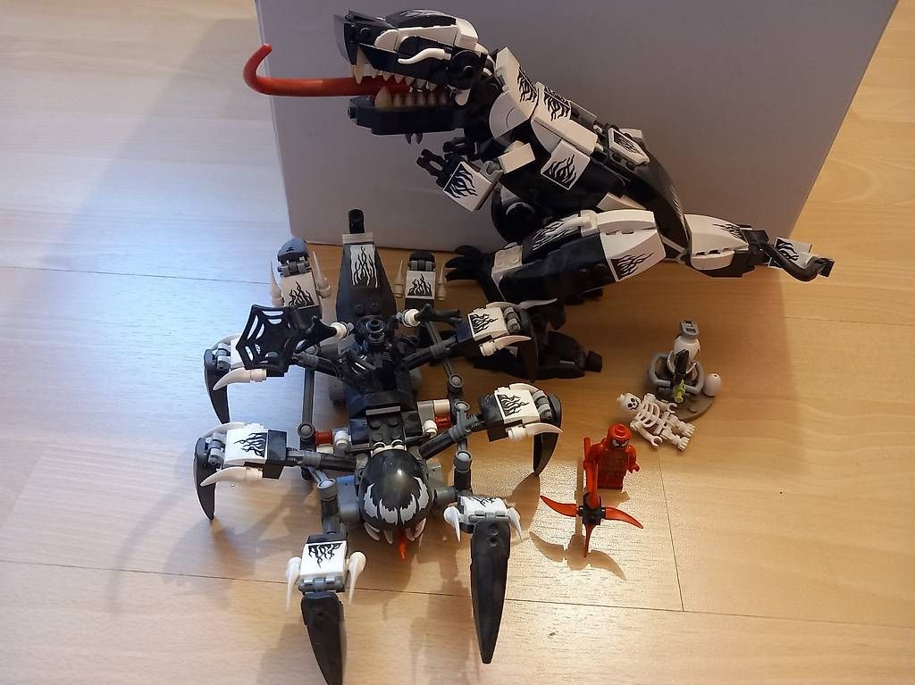 Lego Kit di costruzioni: Lego Marvel - araignée et dinosaure – Usato da Perly venduto da Klopfi80