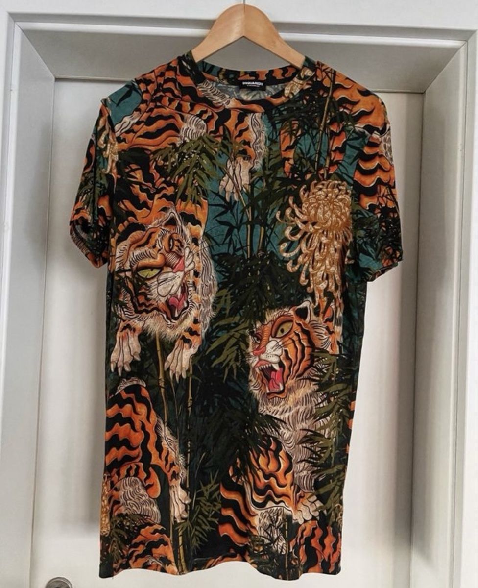 Dsquared2 T-shirts: Dsquared2 t-shirt uomo M – D'occasion à Mendrisio par fly_9wzx 3