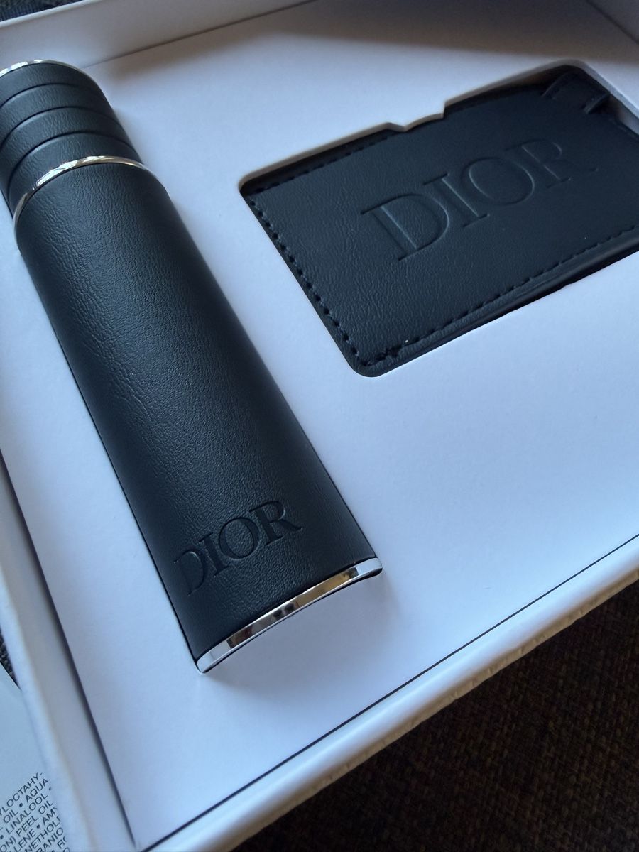 Dior Parfum & Eau de Toilette: Dior Sauvage Travel Set – Neu und originalverpackt aus Luzern von sas_r89l 1