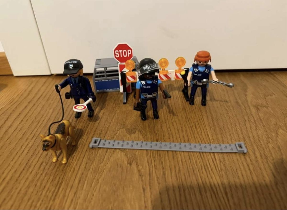 Playmobil Giocattoli: Playmobil  Huskyschlitten & Polizei Set! – Usato da Genthod venduto da Tidus04 1