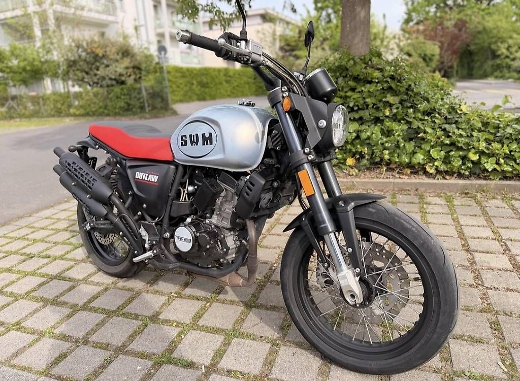 SWM Strada: SWM OUTLAW 125cc – Usato da Dompierre FR venduto da F.Blanco