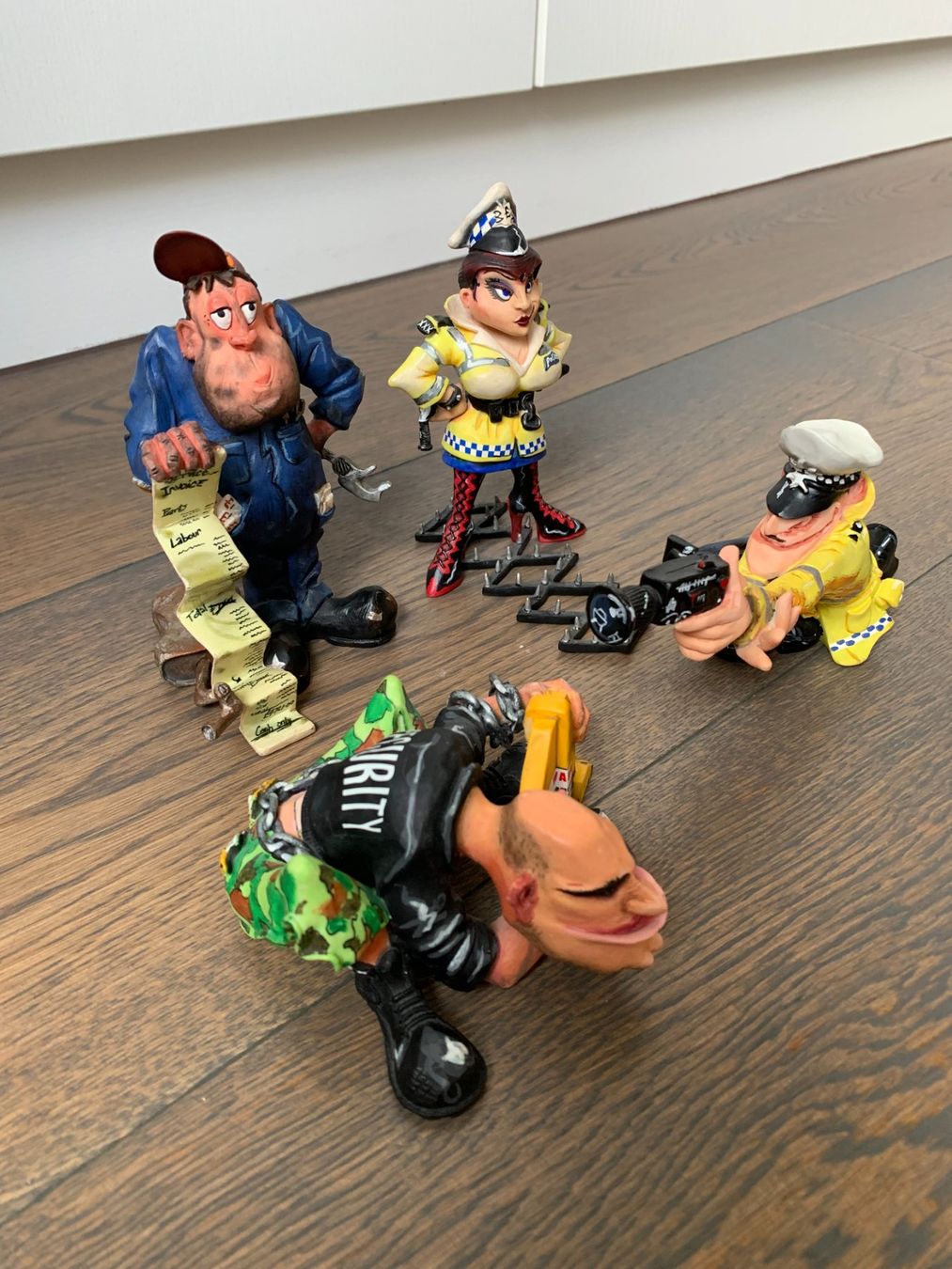 Tutte le decorazioni: 4 Speed Freaks-Figuren von Terry Ross – Usato da Zug venduto da Cobra.73 2