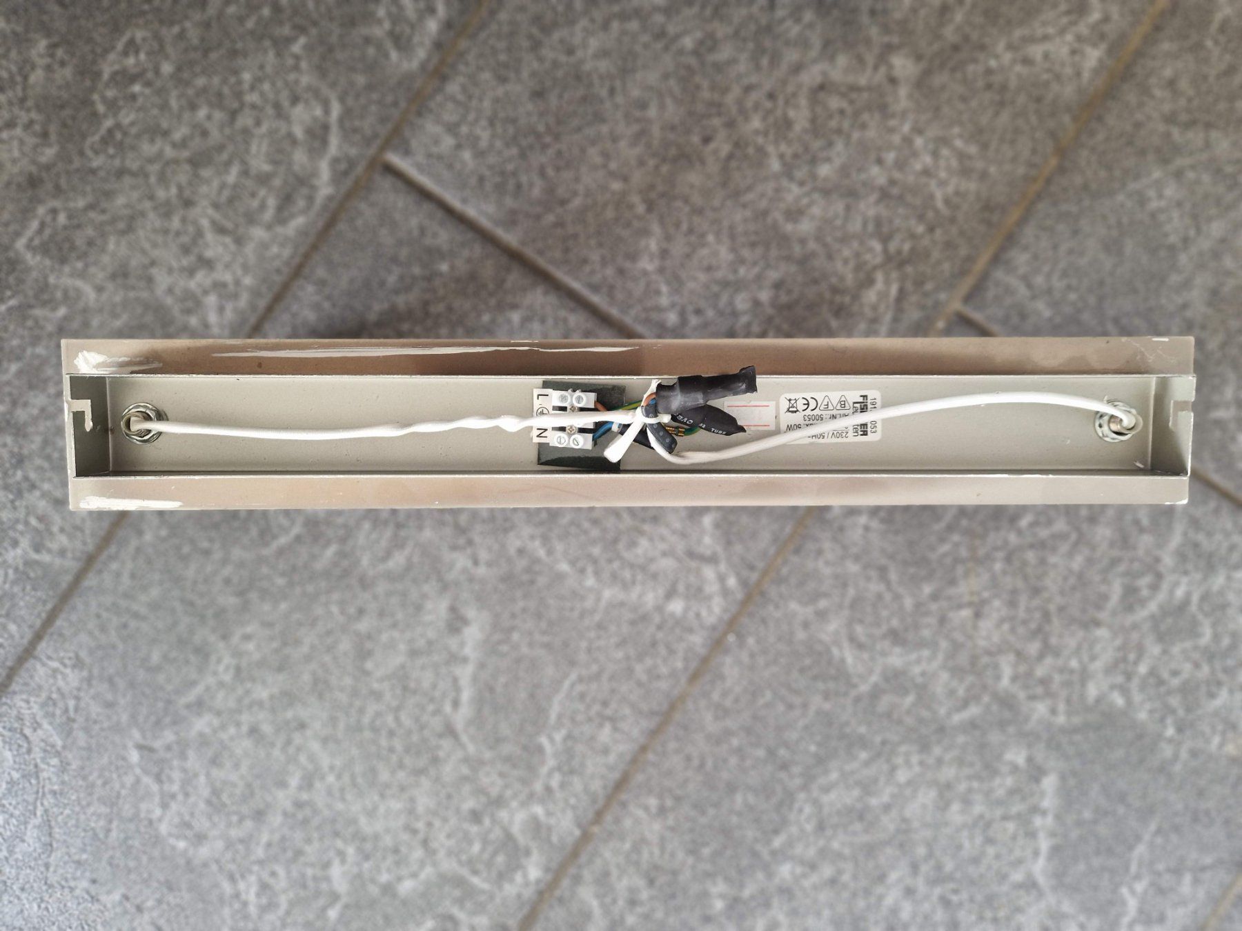 Fischer & Honsel Lampadari & plafoniere: FISCHER - ORBIT 3-flammiges Spotbalken – Usato da Aadorf venduto da Sundg 3