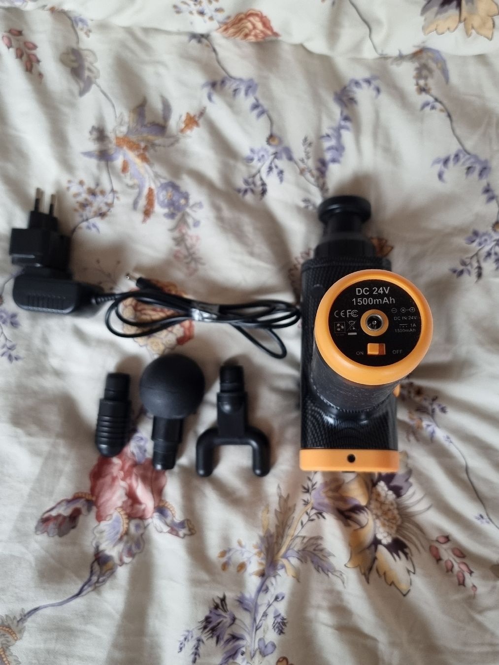 Phoenix Massagegeräte: Phoenix Massage Gun - Good Condition with Attachments – Gebraucht aus Rolle von Groovytrain 1