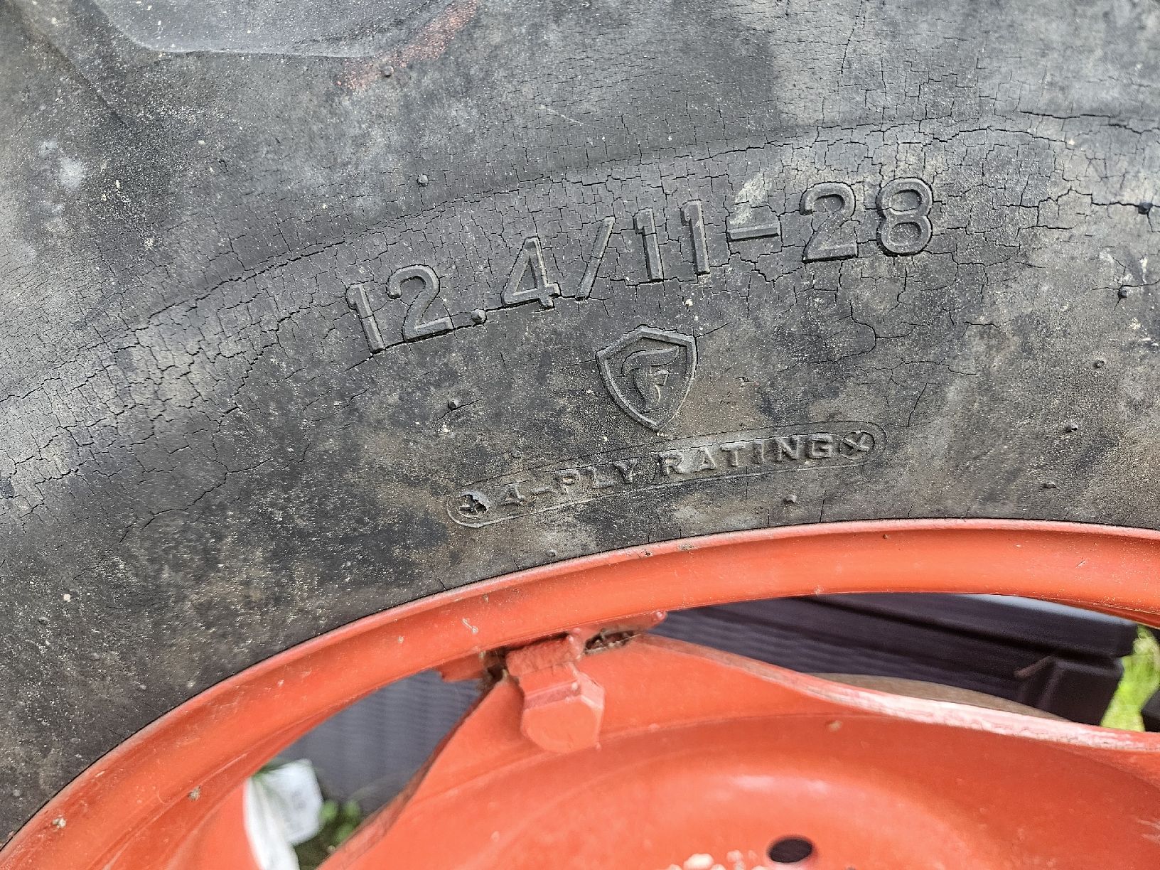 Hürlimann Tracteurs: Traktor Räder ab 1.- – D'occasion à Heiden par Rosenberg-Garage9410 1