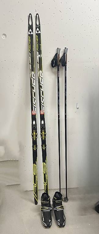 Fischer Sci: Fischer Langlaufset Skating – Usato da Dübendorf venduto da fadrinli