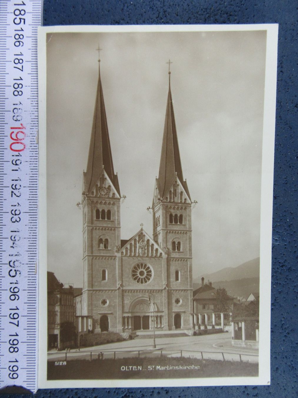 Cartes postales: OLTEN ST.MARTINSKIRCHE SO AK BUG – D'occasion à Ettingen par Hausi4711
