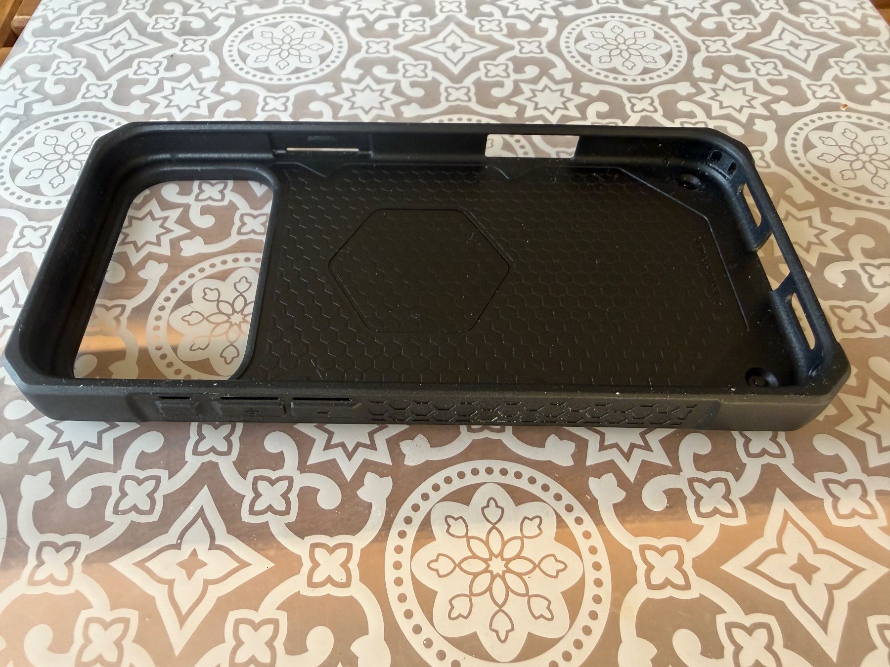 Apple Cover & Protezioni schermo: Original UAG iPhone 17Pro Max Hülle, neuwertig! – Usato da Obfelden venduto da derking71 3