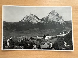 Alte Ansichtskarte: Institut Ingenbohl, Mythen, Brunnen