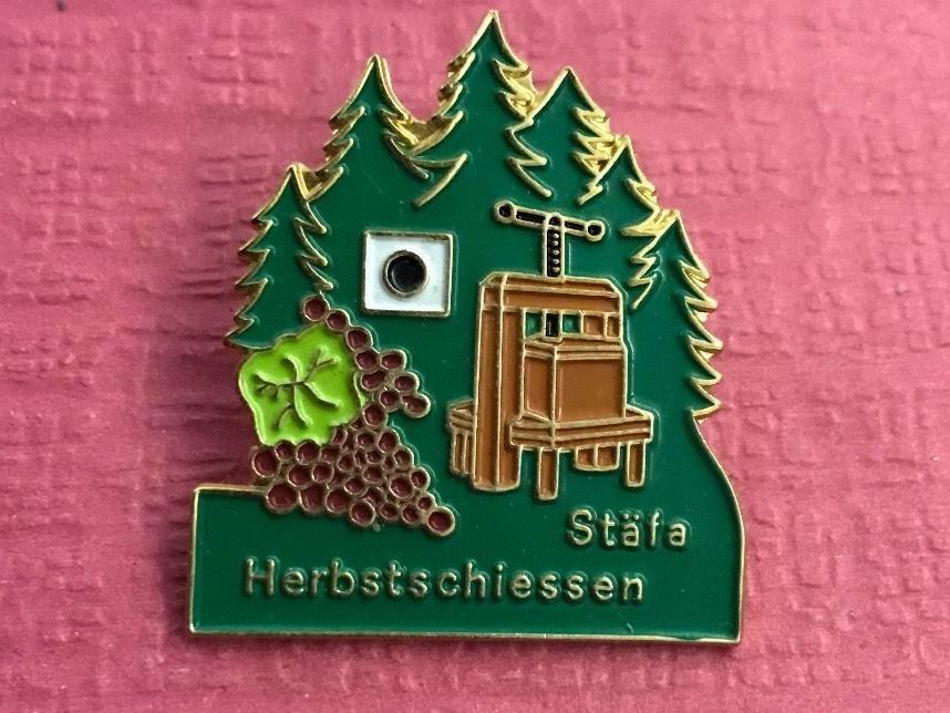 Plaketten & Abzeichen: Schützen Pin Stäfa – Gebraucht aus Itingen von Bebbi6569