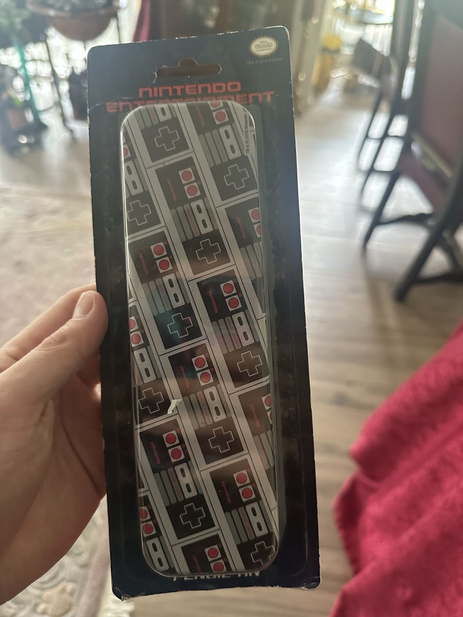 Sonstiges Schreiben & Zeichnen: Nintendo Pencil Tin OVP – Neu und originalverpackt aus Ringgenberg BE von gemkeeper
