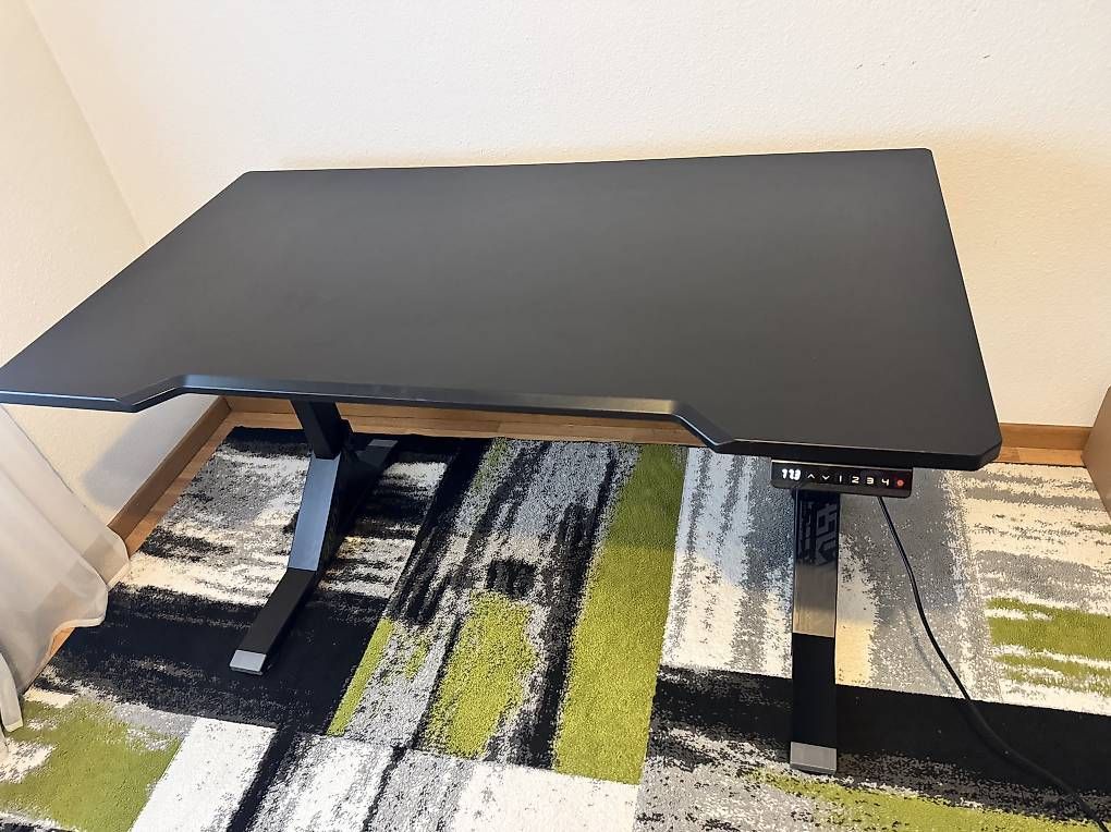 Ikea Scrivanie: Ikea Uppspel elektrisch Gaming Tisch – Usato da Bettwiesen venduto da Kmr85 3