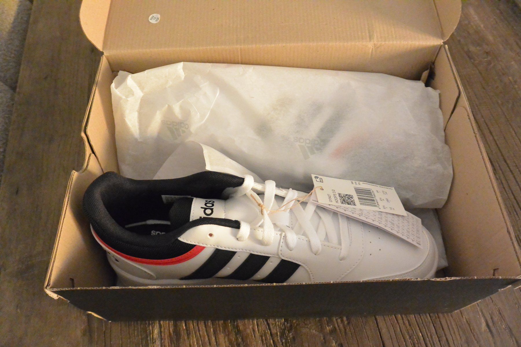 Adidas Herrenschuhe: ADIDAS HOOPS 3.0 / CLASSIC / VINTAGE /  US 10 – Neu und originalverpackt aus Laupen ZH von Tremila 6