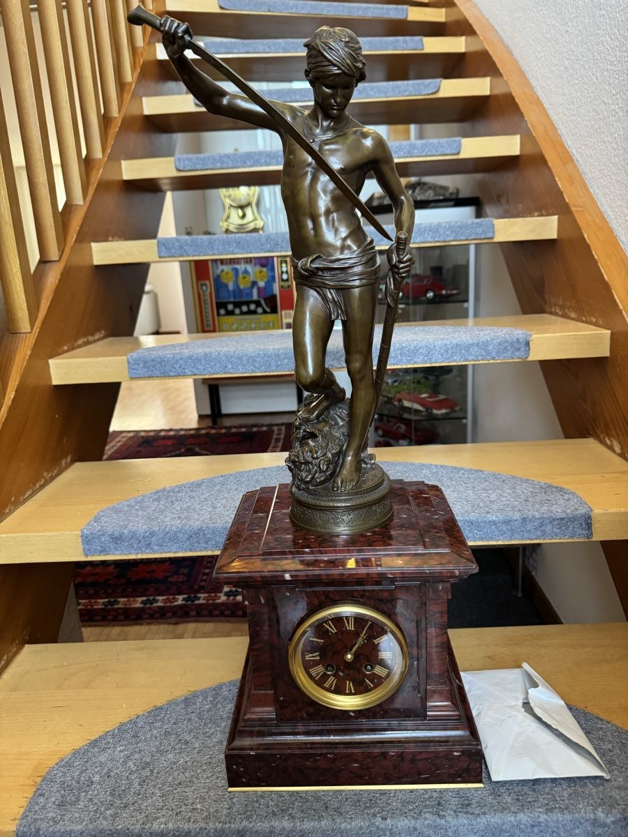 Skulpturen & Statuen: Bronze statue a.mercie mit uhr – Gebraucht aus Zunzgen von milesdavis76