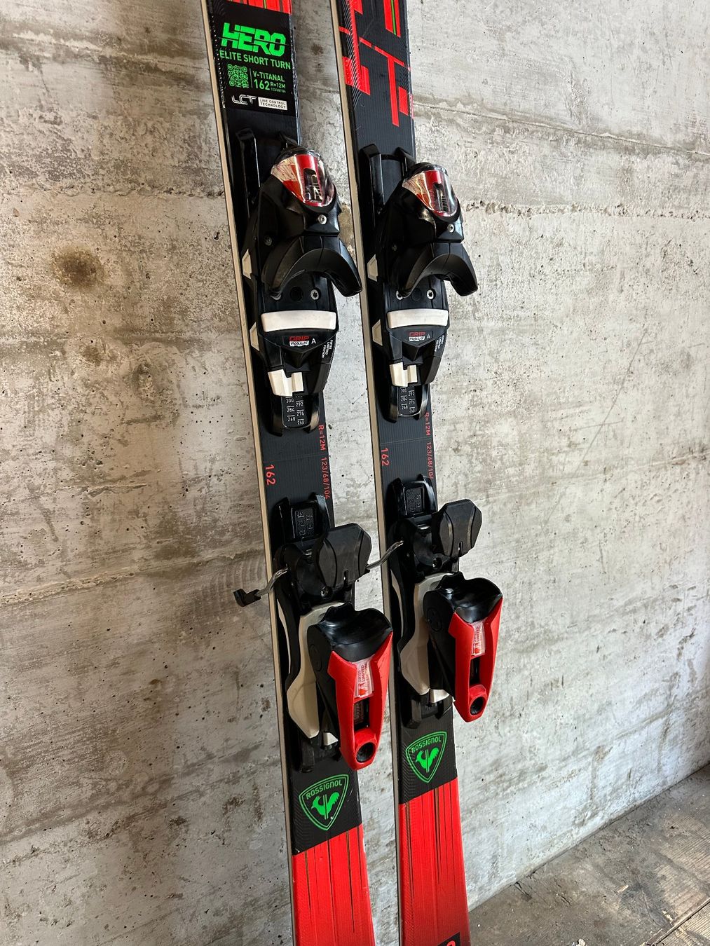 Rossignol Skis: Rossignol Hero Elite ST Ski 162CM – D'occasion à Emmenbrücke par karkarkar 2