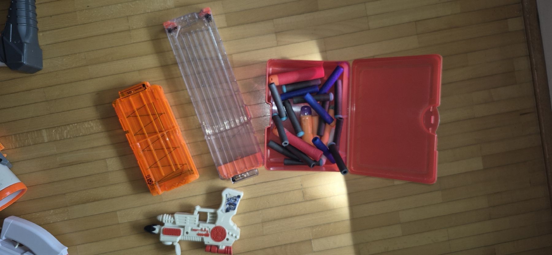 Nerf Giocattoli: Diverse Nerfs und ähnliches – Usato da Zürich venduto da Pentimento 9
